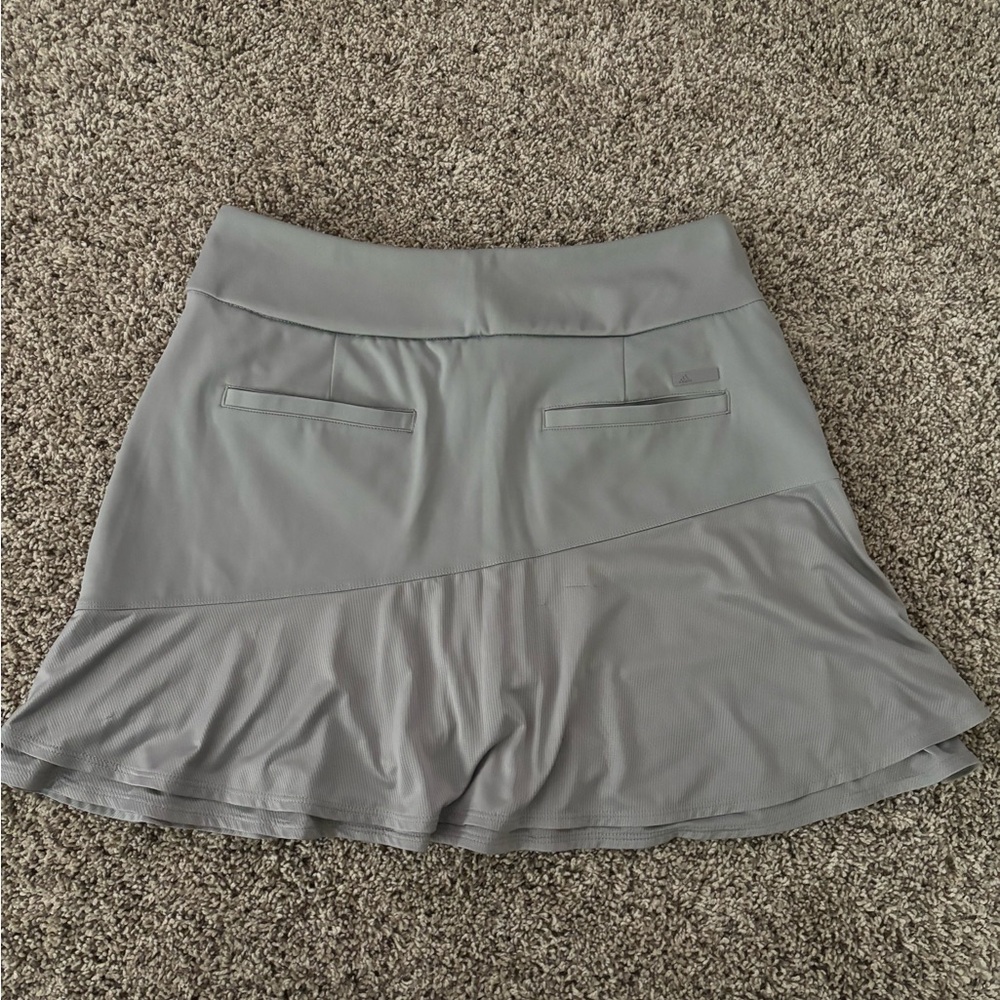 Lot of Women's Adidas Golf Skirt Set - Black, Gray, and White Size Small - Picture 6 of 11